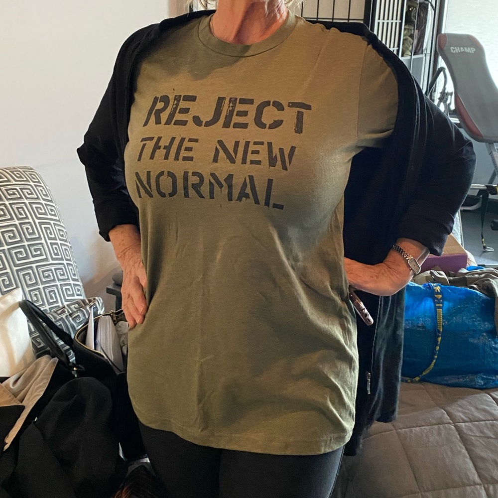 NWOT Unisex t shirt all sizes listed - Picture 5 of 10